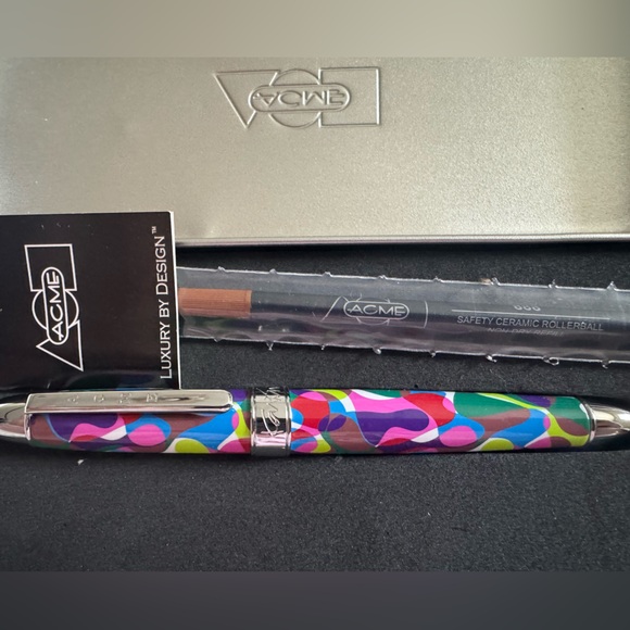 ACME Studio Blobnik Rollerball Pen Designed by Karim Rashid - Picture 4 of 10